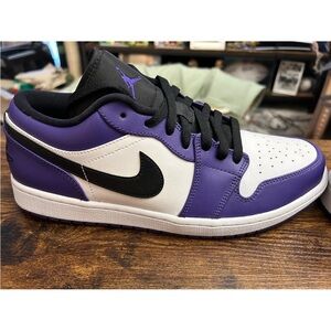 Jordan 1 Low Royal Purple